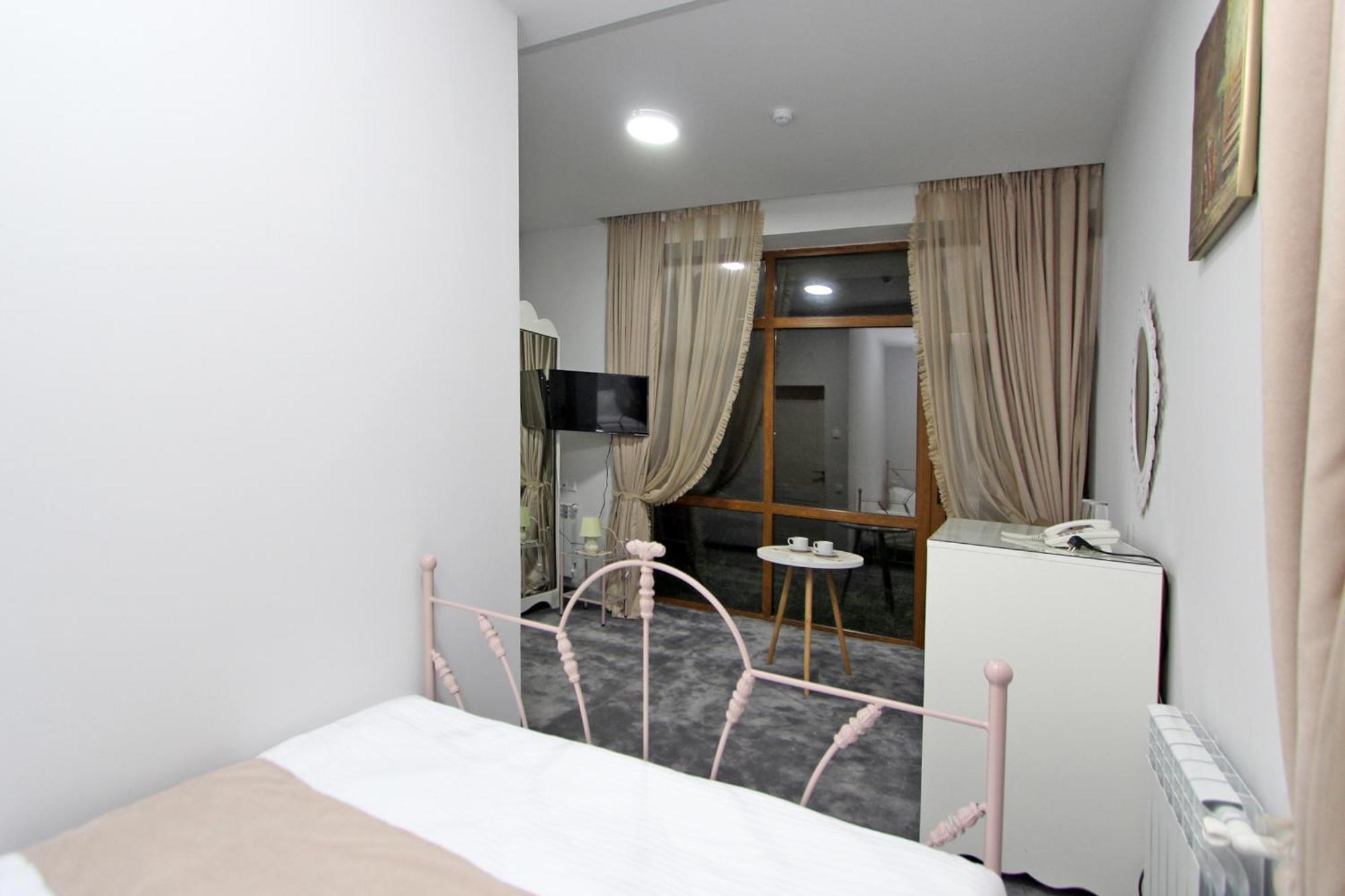 Elis Hotel Tsaghkadzor Ngoại thất bức ảnh